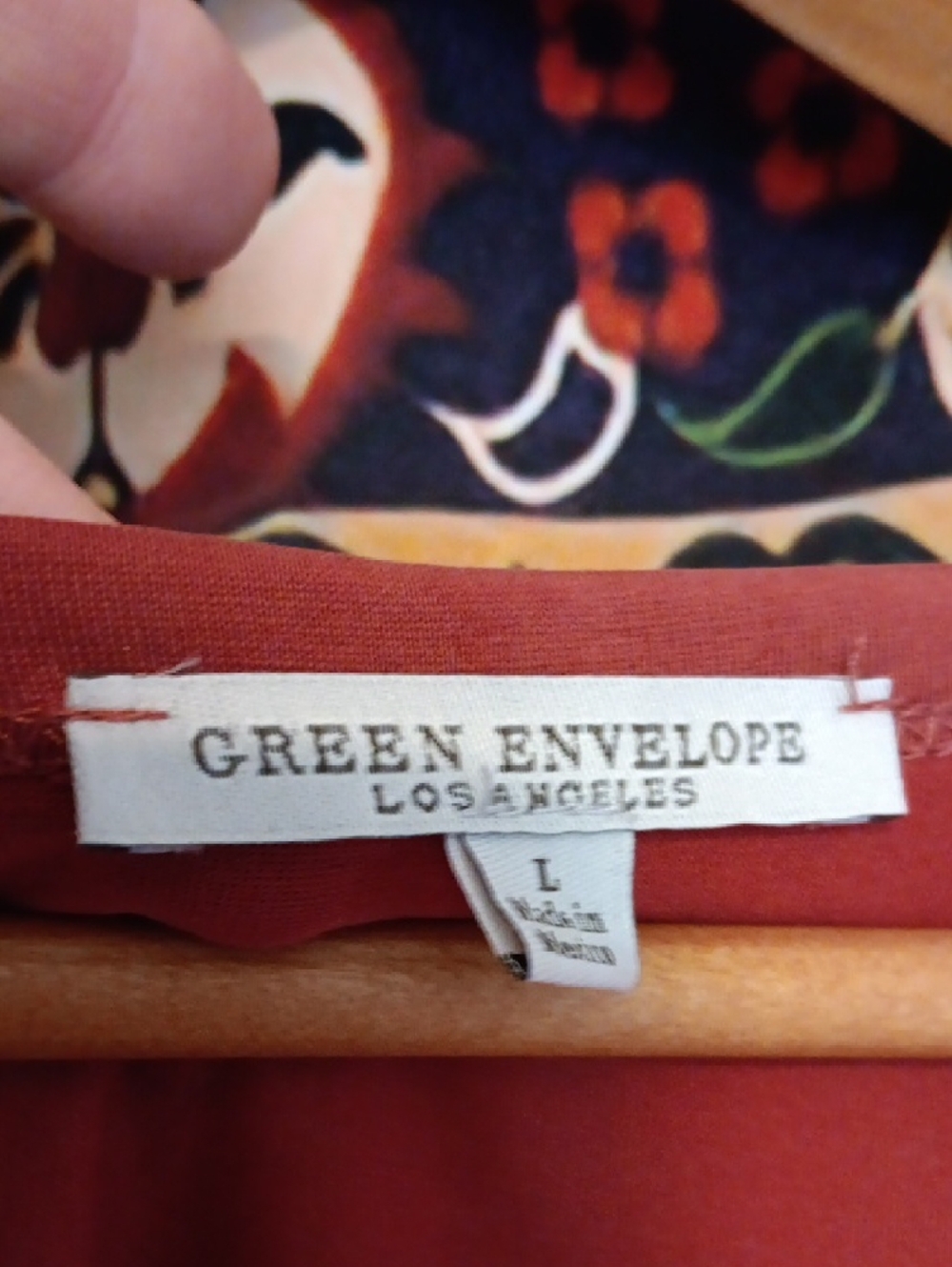 Green Envelope Rust Button-Front Sleeveless Tie-Hem Top - Picture 2 of 3